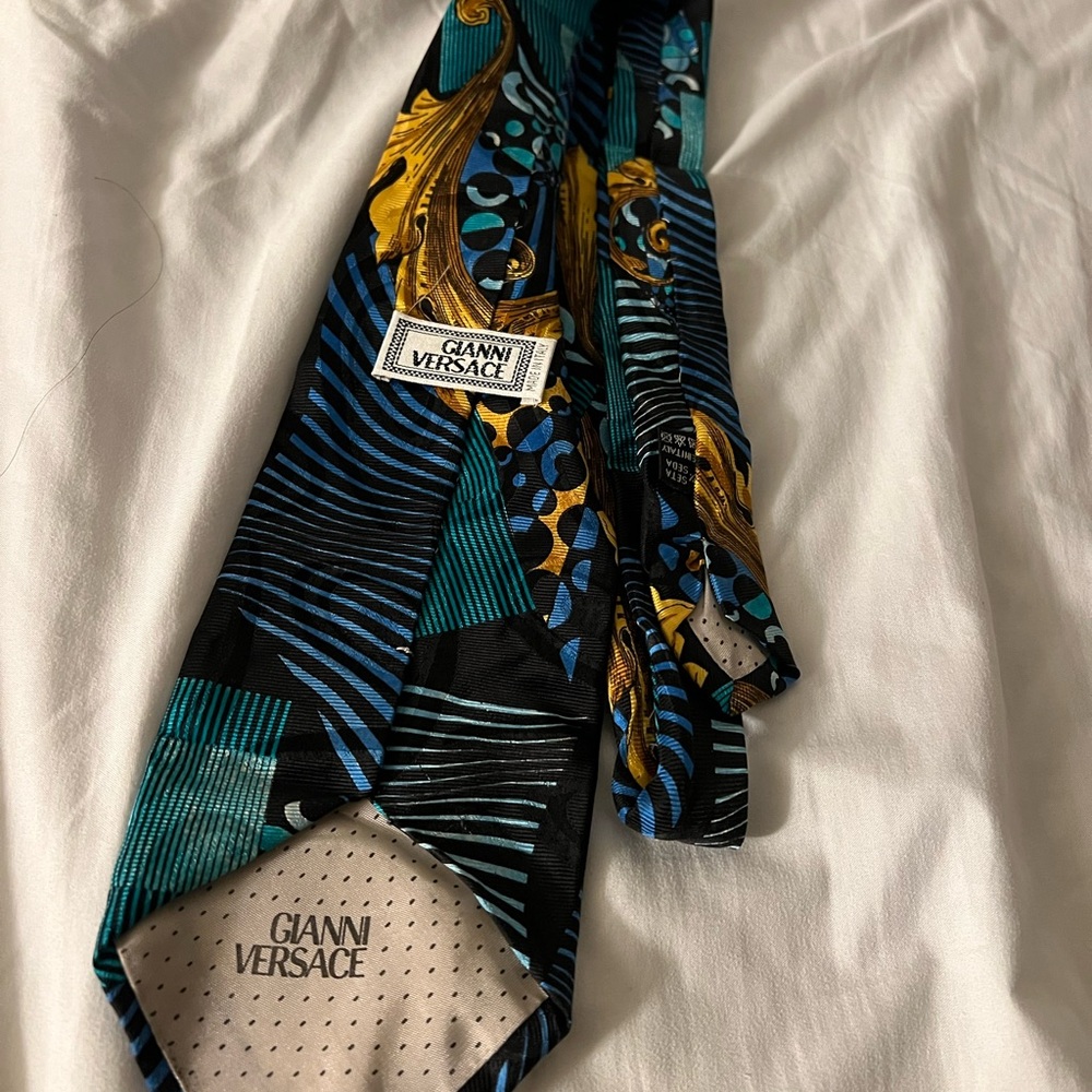 Gianni Versace mens necktie🌹❤️ - Picture 5 of 5